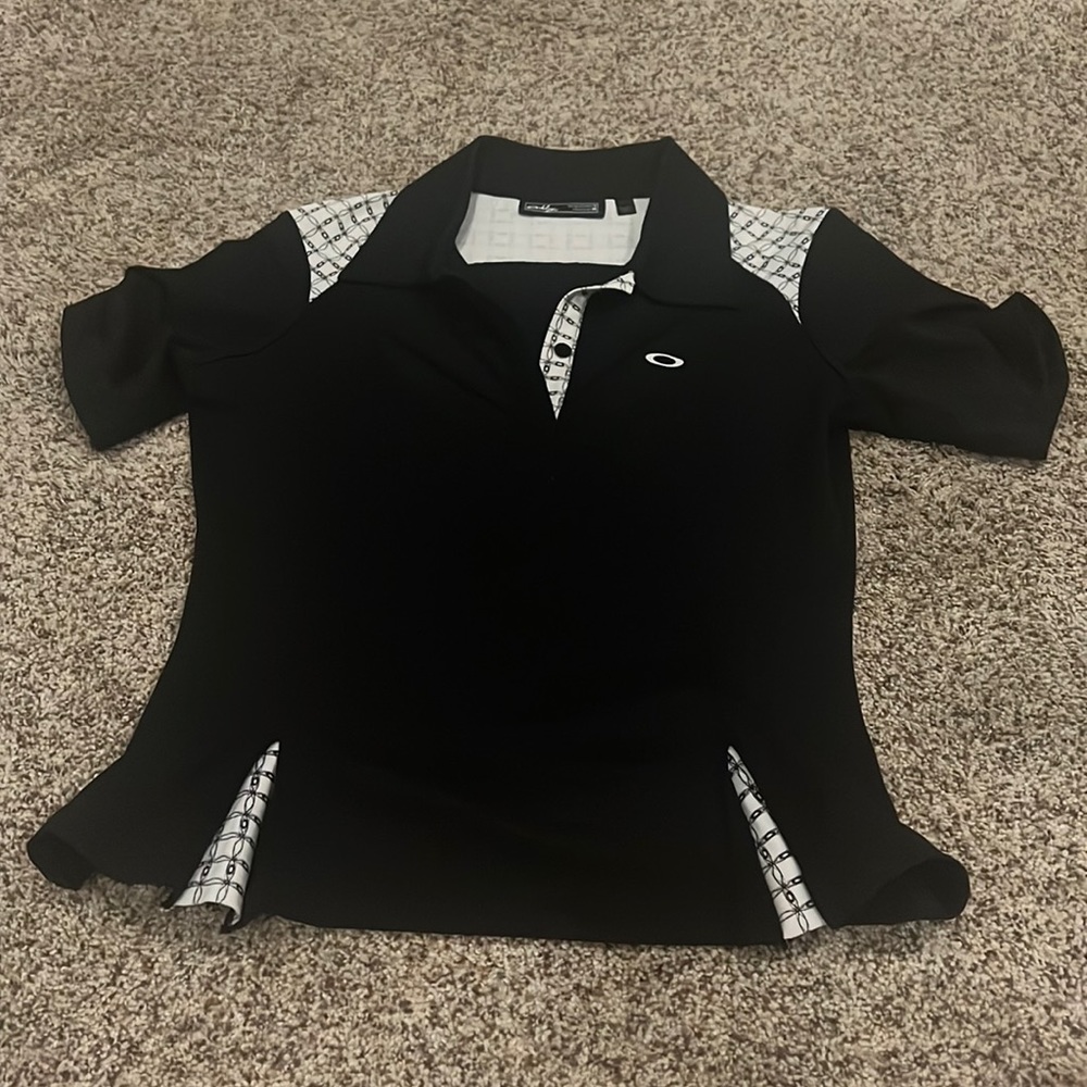Oakley Tee